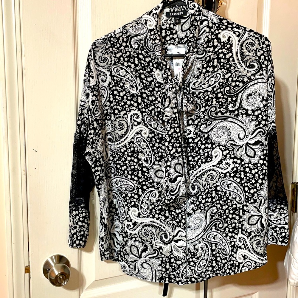 Express black & white lace (brand new)